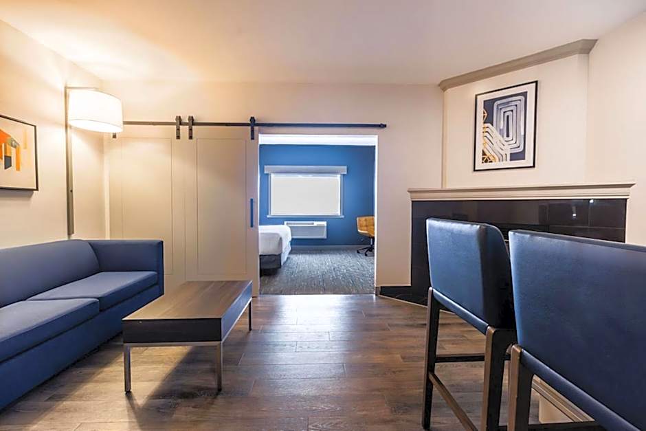 Holiday Inn Express Calgary South By IHG