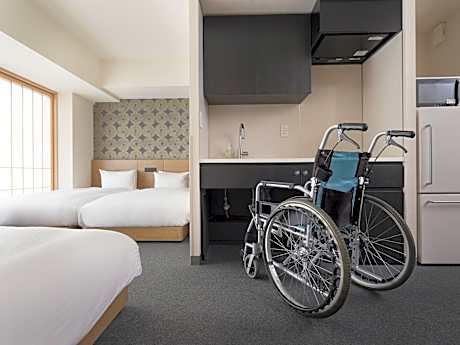 Accessible Apartment(4 single-beds)
