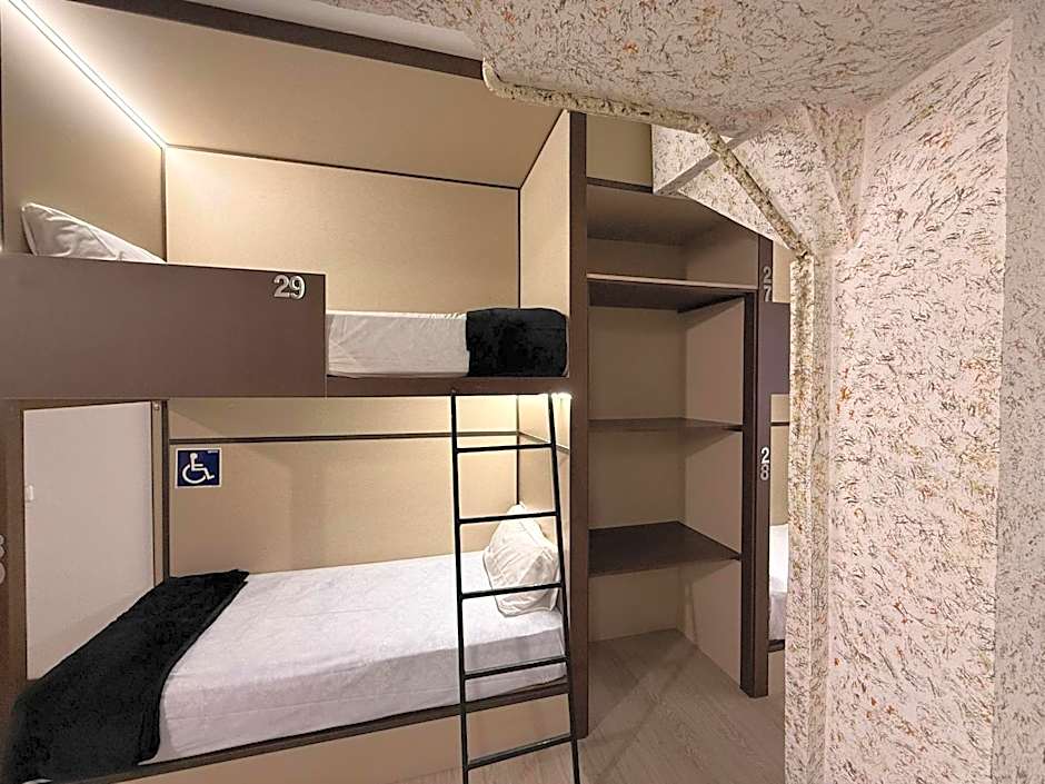 Hostel TKH-Rooms Mate