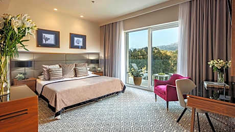 Luxury Triple Room