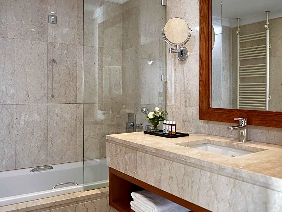 Hotel Du Lac Congress Center & Spa