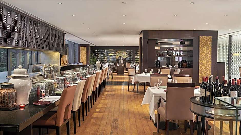 Hyatt Regency Dar es Salaam, The Kilimanjaro