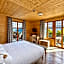 Hotel Between