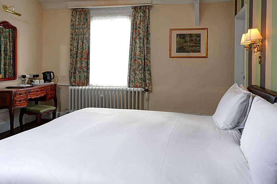 Photo 1 of 3 of Standard 2 Twin Beds