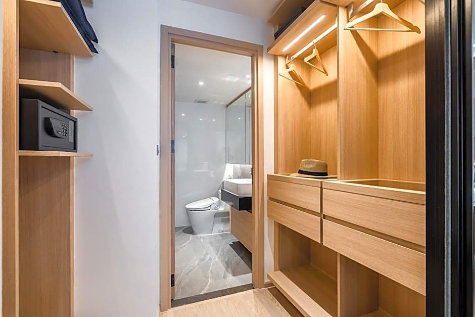 Destiny63 Ekamai Apartment