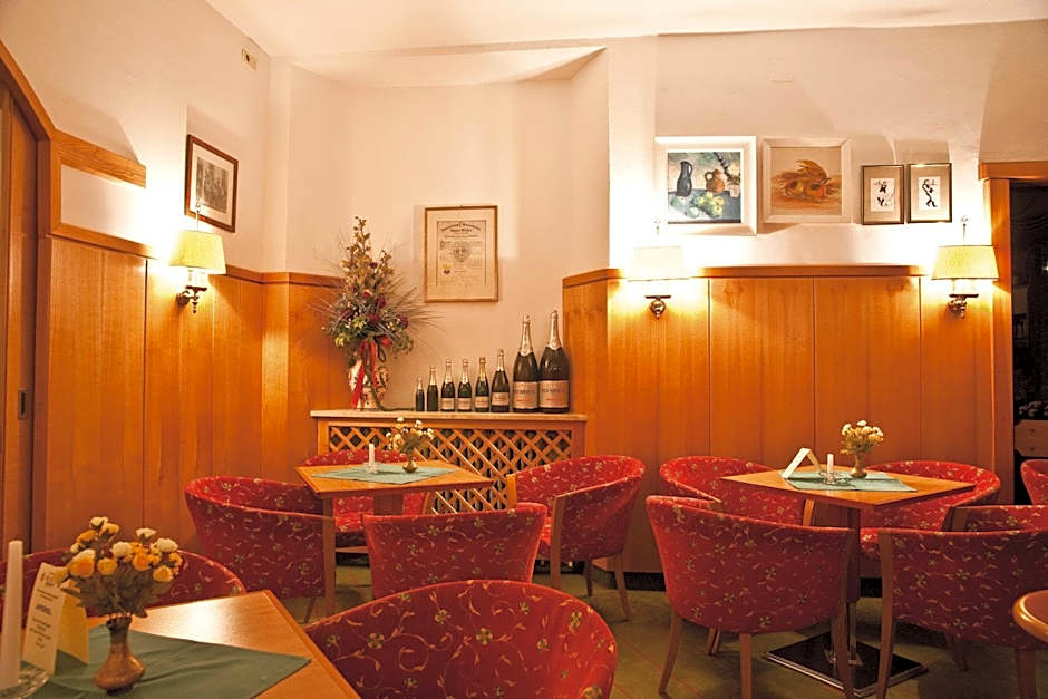 Hotel-Garni Stern - bed & breakfast & more