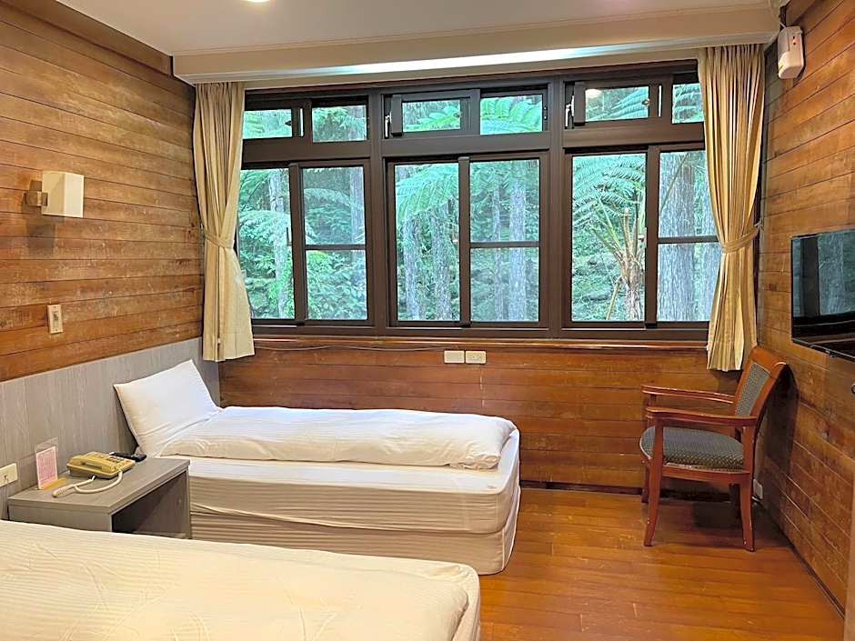 Sinolion Xitou Youth Activity Center Hostel