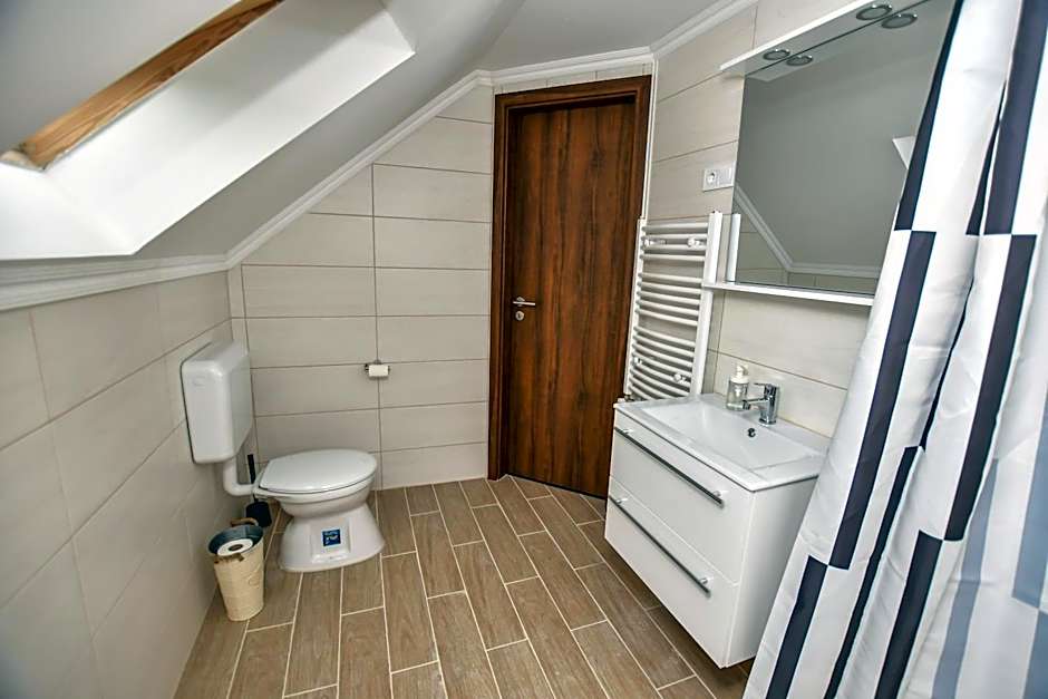 É-Vaskó Panzió Borpince