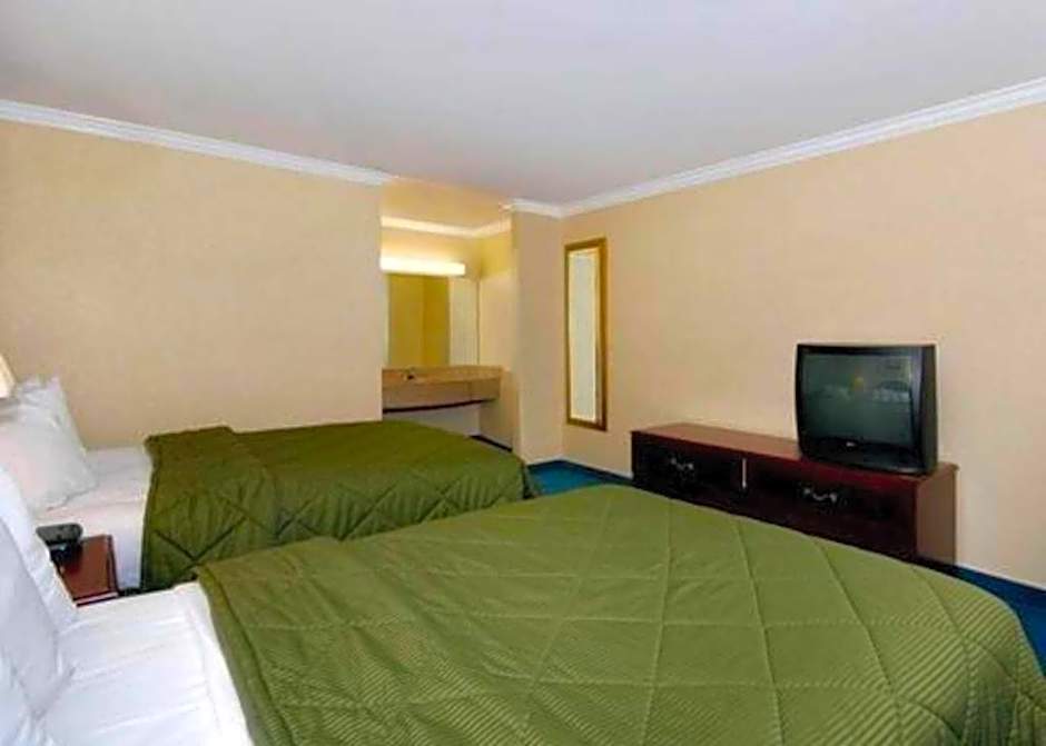 Quality Inn Near City Of Hope