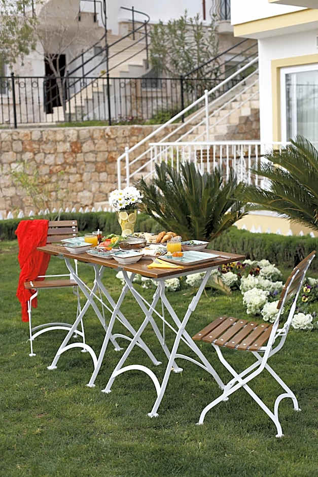 Kybele Suites