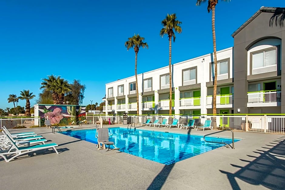 SureStay Plus Hotel by Best Western Scottsdale North