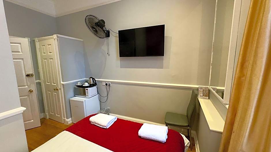 Classic Hyde Park Hotel