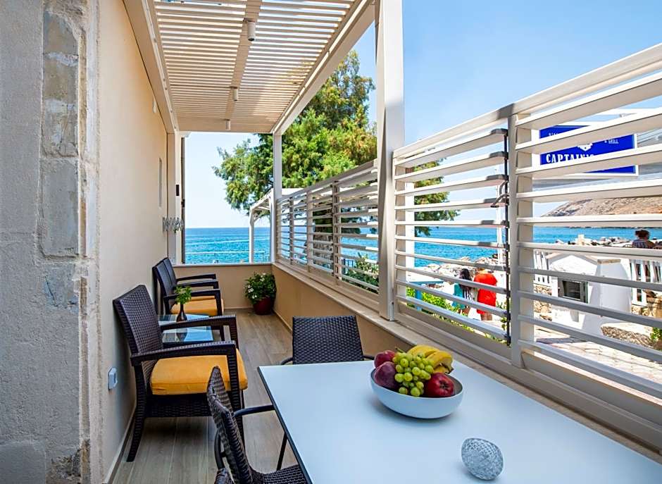 Captain's House Hotel Suites & Apartments