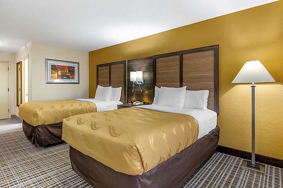 Quality Inn & Suites - Greensboro-High Point