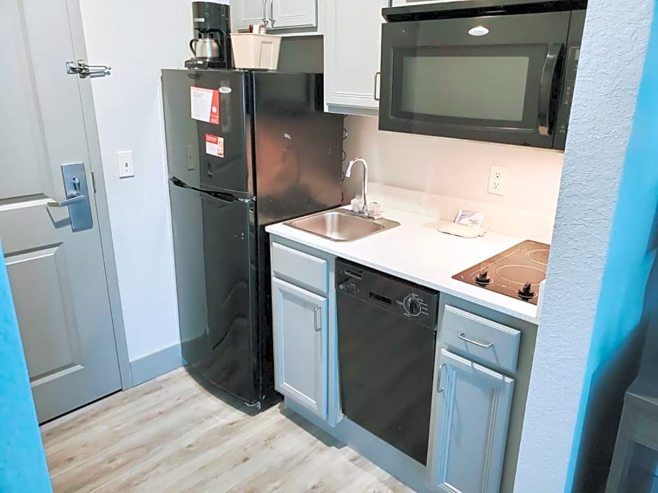 Hawthorn Extended Stay by Wyndham Panama City Beach