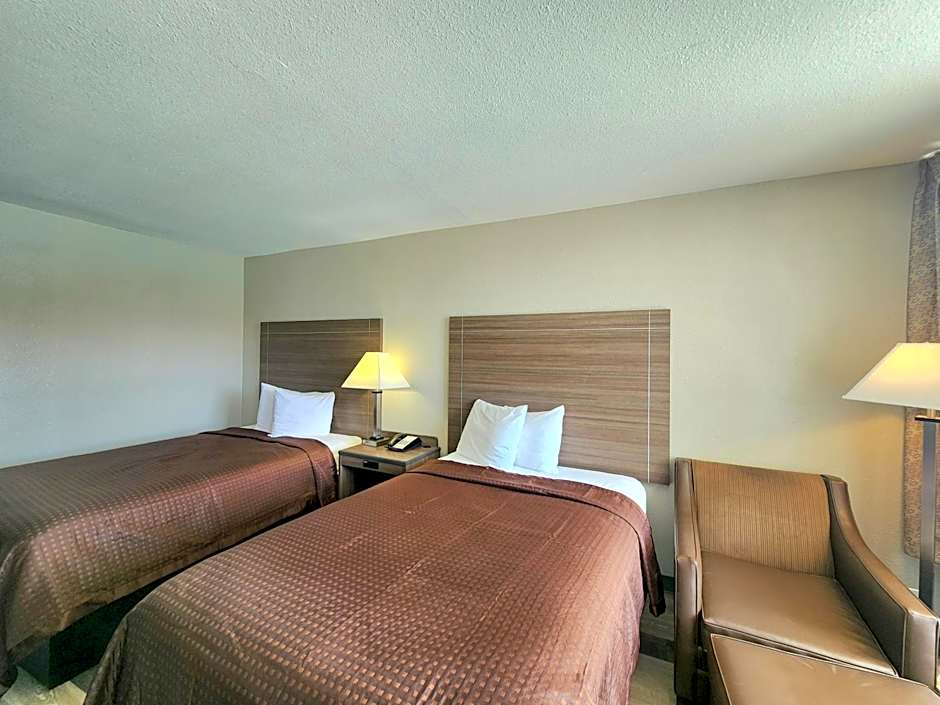 Days Inn by Wyndham Seguin TX