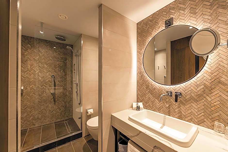 The Fellows House Cambridge, Curio Collection by Hilton