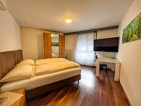 Three-Bedroom Apartment with Mountain View