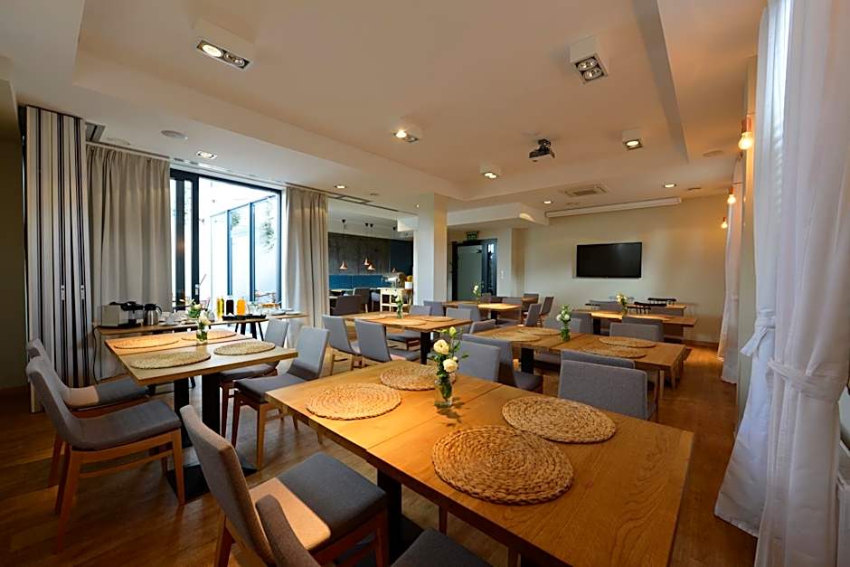 Hotel Faros Gdansk Airport