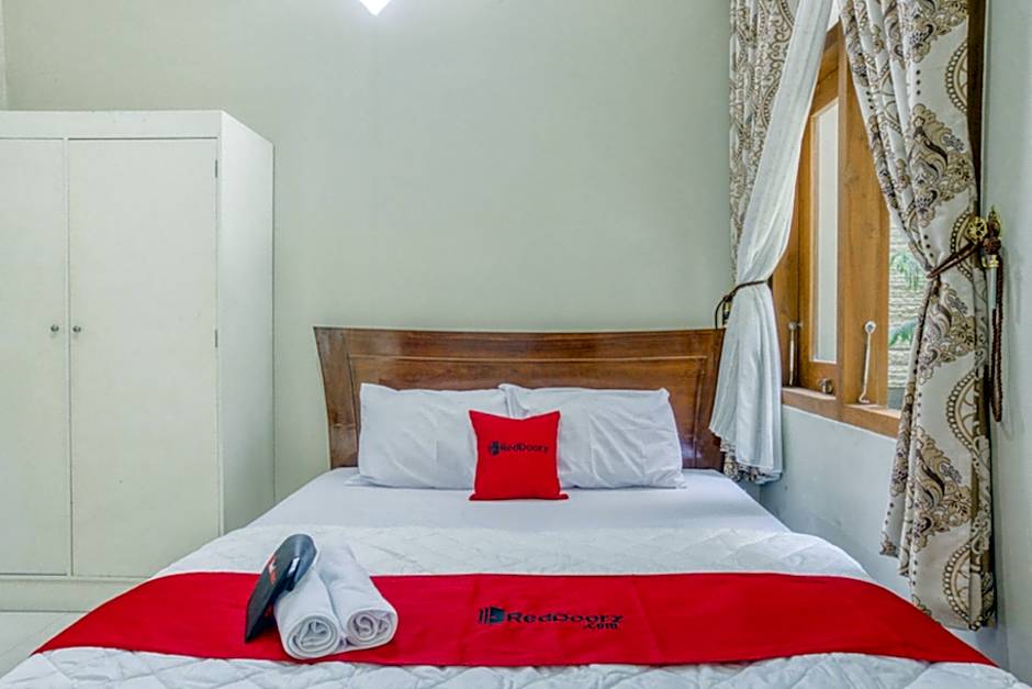 RedDoorz @ Jakal Atas KM 10