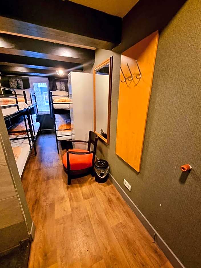 Amsterdam Downtown Hotel Canal View