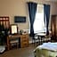Admiral MacBride Bed & Breakfast