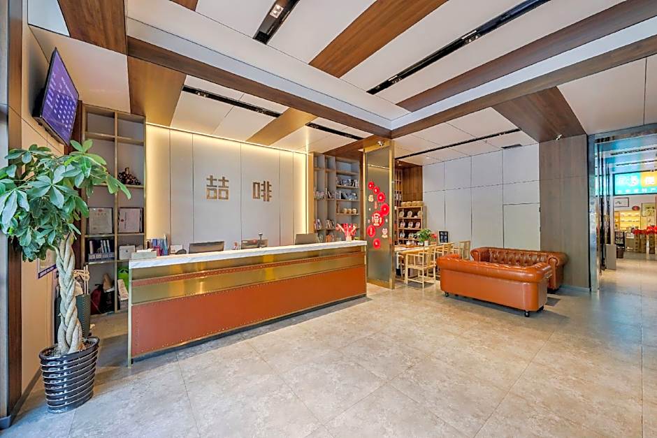 James Joyce Coffetel Xishuangbanna Poshui Square Manjinglan Ancient City