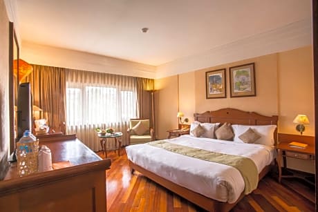 Club Double Room - 10% off on Food and Beverages