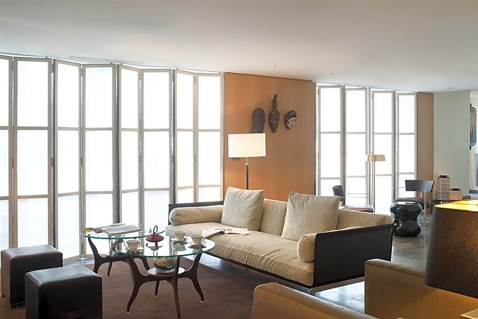 NH Paris Champs- Elysees