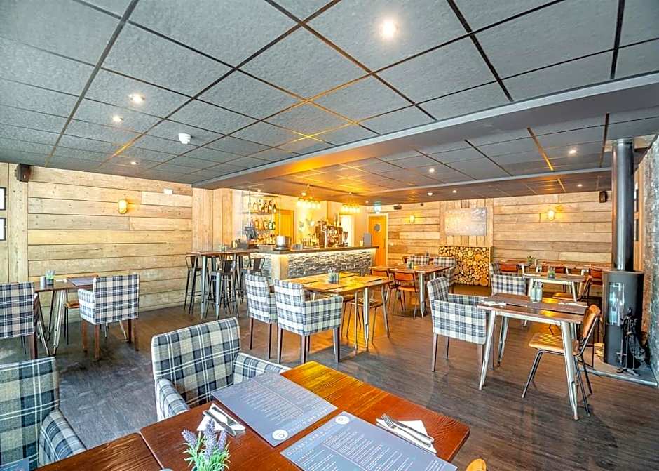 Ogwen Bank Caravan And Lodge Park