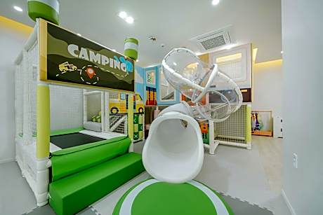 Gapyeong Laonforet Kids Poolvilla
