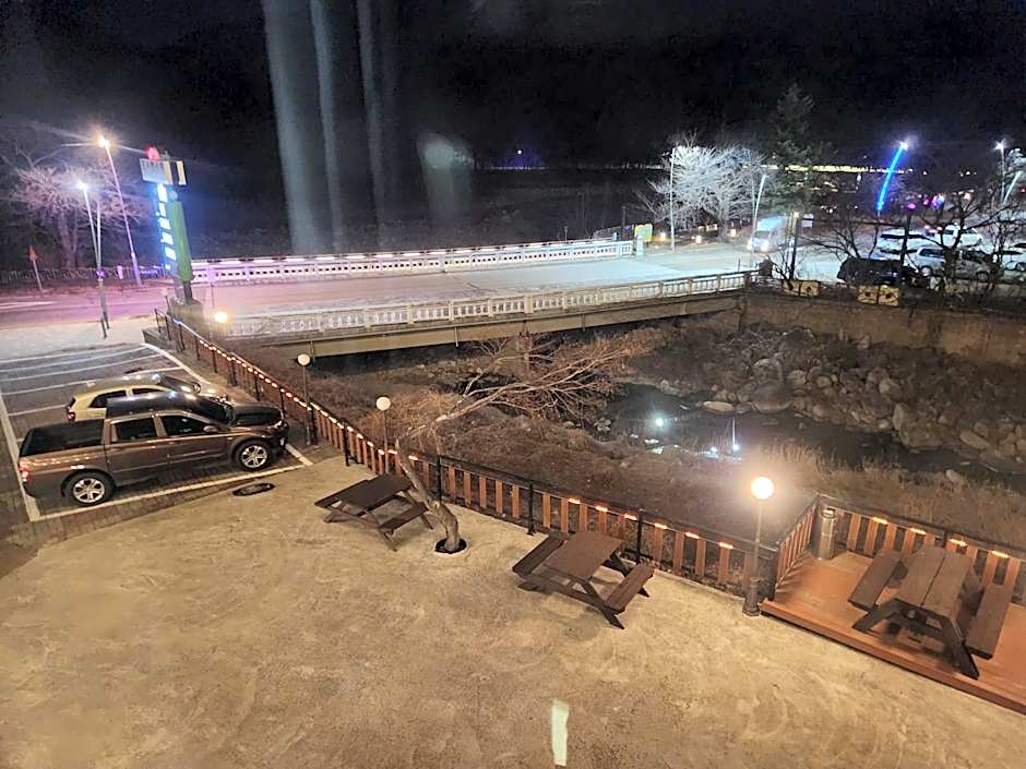 Seoraksan Youth Hostel