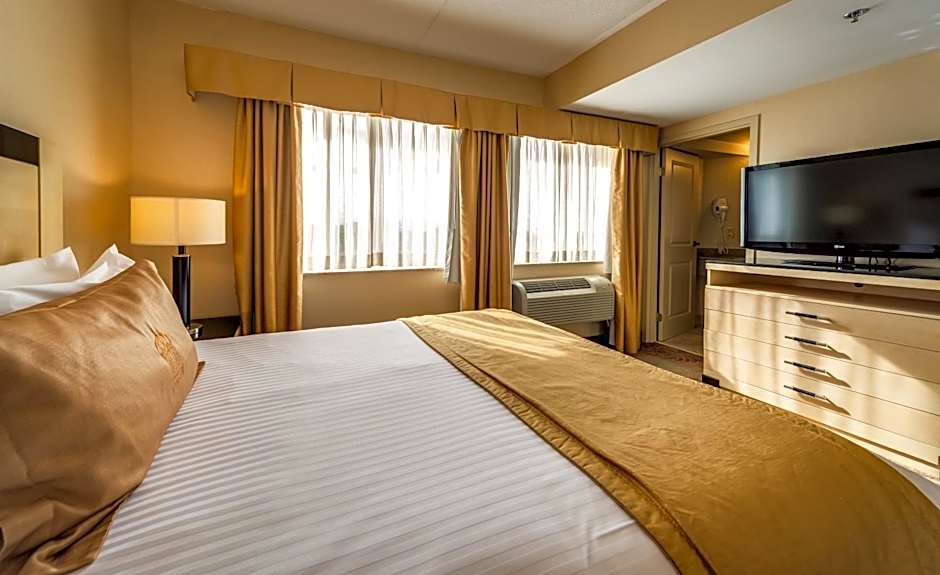 Monte Carlo Inn & Suites Downtown Markham