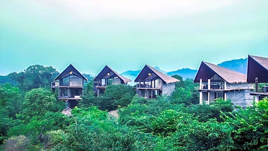 Photo 1 of 7 of Aswadduma Hotel