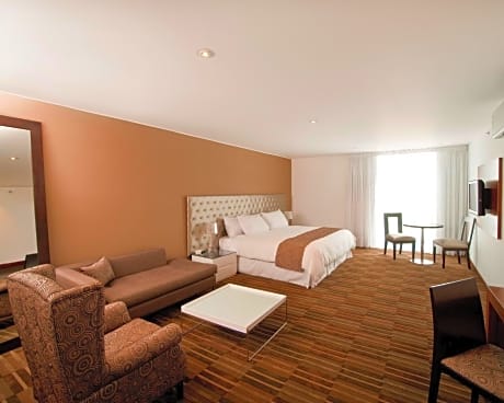 Junior Suite with Bath