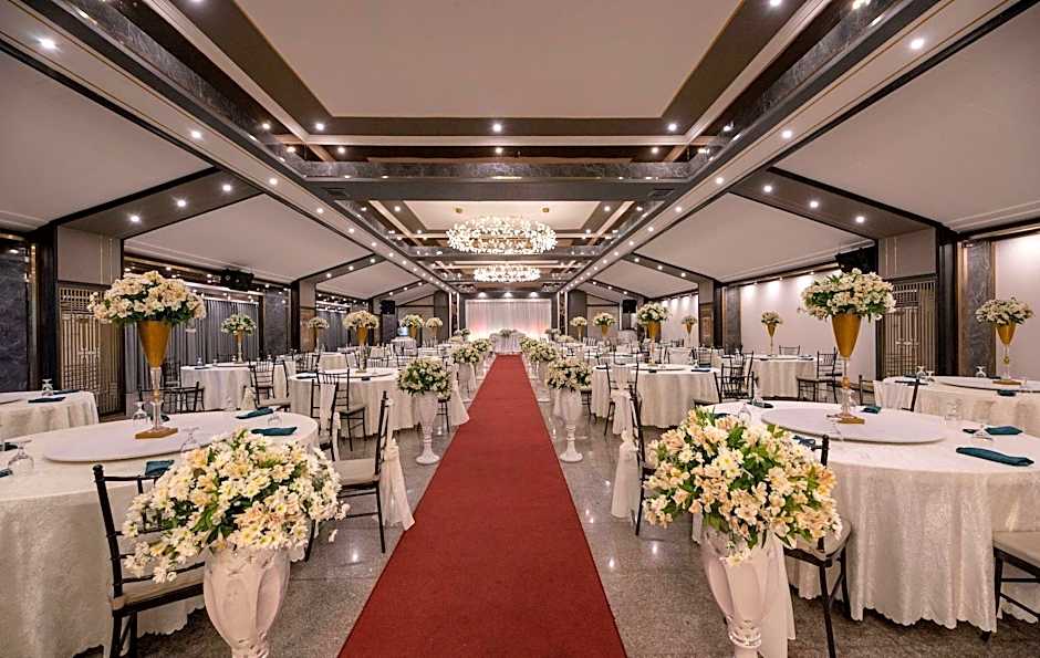 Star Plaza Hotel