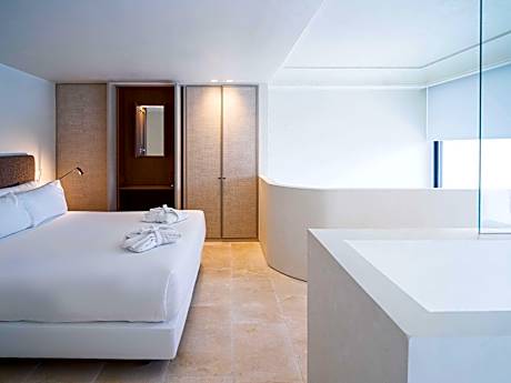 DUPLEX WITH KING-SIZE BEB AND XL-BALCONY (2 ADULTS)