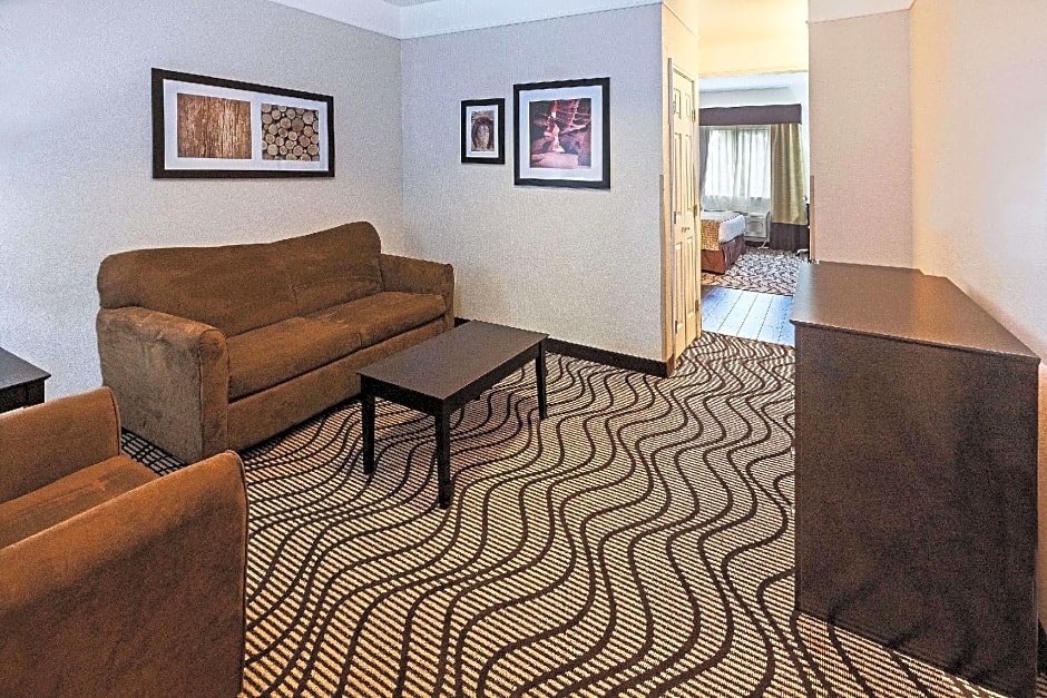 La Quinta Inn & Suites by Wyndham Pasadena