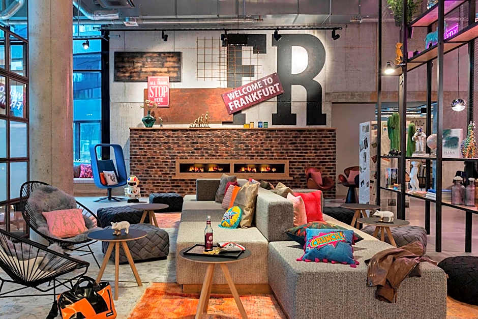 Moxy by Marriott Frankfurt City Center