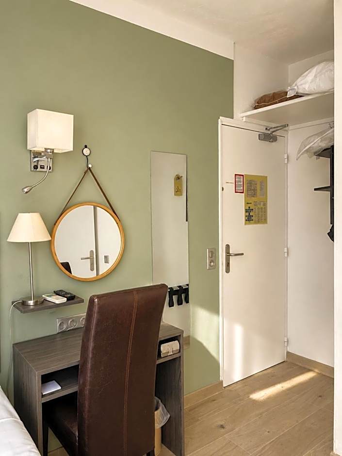 Hotel Cayrons Vence & St Paul de Vence