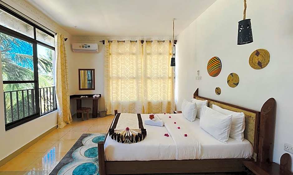 BIANCO AZZURRO Hotel & Restaurant