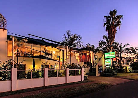 McNevins Maryborough Motel
