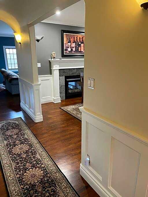 Character Stay across Swan Lake Nature Sanctuary