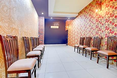 Super Collection O Ishwar Nagar Near Golden Temple Formerly Chahal Residency