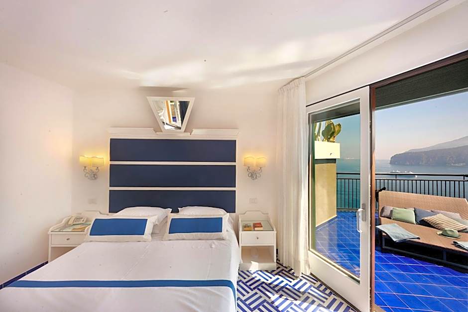 Hotel Bristol