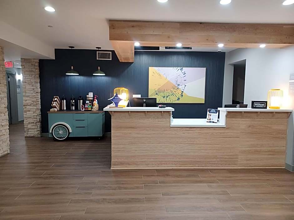 Spark by Hilton Redlands