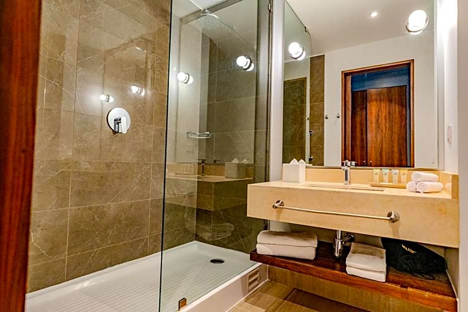 Courtyard by Marriott Santiago Airport