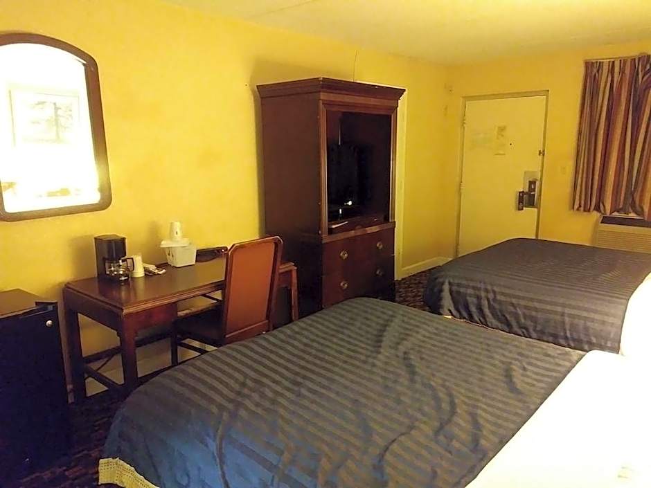 Days Inn by Wyndham Hot Springs