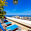 Great Apartment with Rooftop Pool