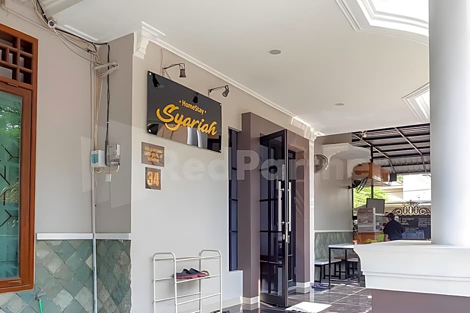 Tjahaja Baroe Residence Syariah By OYO Rooms – Surabaja, IL